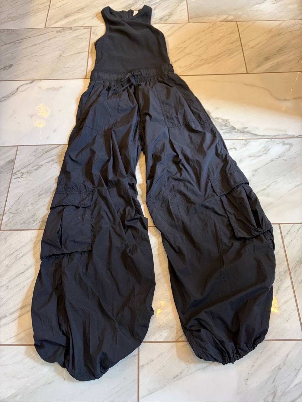 EUC  Anthropologie Daily Practice Messa PARACHUTE BALLOON Jumpsuit BLACK XS - Picture 4 of 11